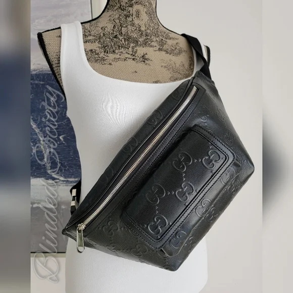 Gucci GG Supreme Embossed Crossbody Belt Bag Sling Black Leather - Picture 1 of 10